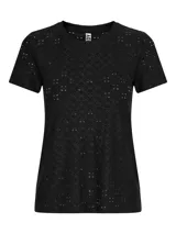 Camiseta negra de manga corta con tejido calado y cuello redondo.