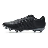 Championes de fútbol Under Armour Magnetico Pro 3 FG, color coral con detalles en verde y azul.