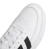 Championes Adidas Breaknet 2.0 blancos con detalles en negro, con las tres tiras características de la marca en los laterales y refuerzo negro en el talón.