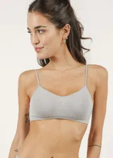 Soutien tipo top de microfibra, sin costuras, sin aro y sin copas.