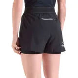Shorts deportivos Diadora L. Double Layer Be One, color negro, con cintura elástica y calza interior ajustada. Logo de la marca estampado en el lateral.