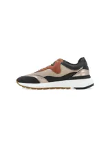 Zapatillas urbanas de cuero color beige, marrón y negro, con detalles metalizados y suela blanca.