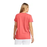 Remera deportiva Under Armour color fucsia con logo blanco estampado en el frente.