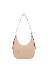 Cartera Las Oreiro tipo hobo bag, color marrón claro, con correa ajustable y dos bolsillos frontales.