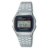 Reloj digital Casio con caja y correa de acero plateado.