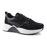 Championes negros con detalles en gamuza y cuero sintético, con cordones negros y suela blanca.