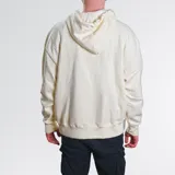 Hoodie color crudo de algodón grueso con capucha, cordones ajustables y bolsillo tipo canguro.