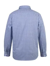 Camisa de manga larga celeste con microestampado, cuello italiano, bolsillo en el pecho con logo bordado y corte regular.