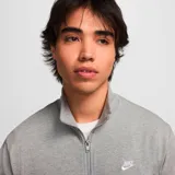 Campera deportiva gris de cuello alto y cierre frontal, con logo de Nike bordado en blanco en el pecho.