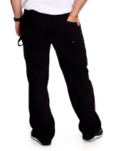 Pantalón negro de twill de corte recto, con cierre de cremallera y botón. Tiene bolsillos laterales, traseros tipo parche, trabilla para martillo y bolsillo utilitario en la parte trasera del muslo.