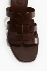 Sandalias con taco cuadrado