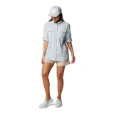 Camisa de pesca Columbia Bahama de manga larga color azul marino, con cuello abotonado, dos bolsillos frontales con cierre de velcro, ventilación en la espalda y tecnología Omni-Shade UPF 30.