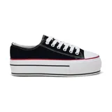 Zapatillas acordonadas blancas de tela con plataforma y detalles en burdeos y negro.