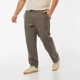 Pantalón de corte confortable color caqui, confeccionado en mezcla de lino.