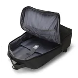 Mochila negra de tafeta con dos bolsillos frontales con cierre y compartimento acolchado para laptop.