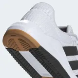 Championes de training Adidas Dropset Base, color blanco con detalles en negro y suela color caramelo.