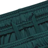 Short deportivo Under Armour Tech Graphic de hombre, color verde oscuro, con cintura elástica y logo estampado en la pierna.