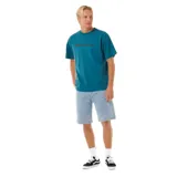 Remera verde con logo Rip Curl estampado en el pecho.