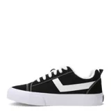 Championes urbanos marca Pony, modelo Garden, confeccionados en lona y gamuza color negro. Presentan el icónico logo lateral en blanco, cordones blancos, costuras a contratono y suela de goma blanca.