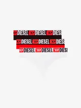 Pack de tres tangas Diesel de algodón elástico: una negra, una roja y una blanca. Todas tienen cintura elástica con el logo de Diesel en jacquard.
