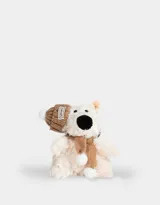 Llavero de peluche con forma de perro blanco con gorro y bufanda tejidos color marrón.