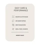 Camisa de vestir celeste en modelo slim fit, con cuello inglés, abotonada adelante, de manga larga con botones en los puños. Confeccionada con tecnología easy care performance que permite mayor elasticidad, secado rápido y menos arrugas.