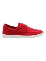 Zapatilla náutica de lona color rojo con cordones y suela blanca de goma.