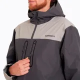 Chaqueta impermeable Merrell Mesquite Hardshell para hombre, con membrana 5000x5000, costuras selladas, cierres waterproof, ajuste personalizable en cintura, puños y capucha, bolsillos en pecho y manos, estampados reflectantes y calce regular.