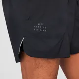 Short de running Nike Dri-Fit Adv Run Div 4" 2 en 1 para hombre, color negro con logo reflectivo en el lateral.