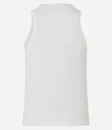 Musculosa blanca de algodón con cuello redondo, corte muscle y bordado de cruz texturizada en el pecho.