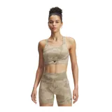 Bralette deportivo con estampado de camuflaje en tonos beige y logo de Project Rock en el centro.