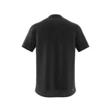 Chomba de tenis Adidas Club, color negro, con logo blanco bordado en el pecho. Confeccionada con tejido transpirable AEROREADY y paneles de malla en la espalda.