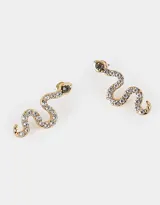 Par de aros pasantes con forma de víbora bañados en oro y decorados con strass.