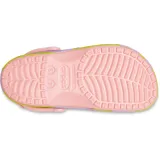 Zuecos Crocs Classic Clog con diseño de Patricio Estrella de Bob Esponja, color rosa con detalles en verde y lila. Incluyen charms Jibbitz temáticos y texto en la correa trasera.