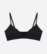 Top de bikini negro con breteles finos regulables y costuras contrastantes en color blanco.