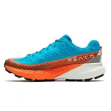 Championes de trail running Merrell Agility Peak 5, color celeste con detalles en naranja y negro.