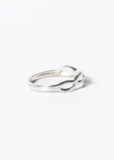 Anillo de plata 925 con diseño de infinito.