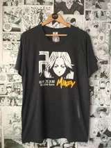 Remera gris con estampado de Mikey del anime Tokyo Revengers.