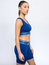 Calza corta de lycra negra con cintura alta y logo de la marca estampado en gris.