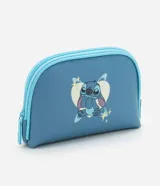 Kit de dos neceseres con temática de Stitch. El neceser exterior es transparente con bordes y cierres en color celeste. El neceser interior es de color azul grisáceo, con un estampado de Stitch sobre un fondo en forma de corazón y la palabra "STITCH" en relieve.