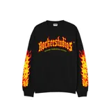 Buzo negro de algodón y poliéster con estampa de alta resistencia en el pecho con la inscripción "Rockerstudios Rockers Underground Culture" en color naranja y amarillo, y diseño de llamas con calaveras en las mangas.