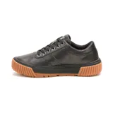 Zapatillas urbanas Caterpillar modelo Amp, color gris oscuro con textura tipo escamas, logo de la marca en el lateral y suela de goma marrón con diseño dentado.