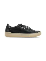 Sneaker de cuero negro con cordones de algodón con lurex y suela de goma color miel.