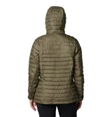 Campera puffer Columbia Silver Falls II Hood color azul marino, con capucha, cierre frontal completo, bolsillos laterales con cierre y puños elásticos. Confeccionada con tecnología Omni-Shield que repele la humedad y Thermarator que mantiene el calor.