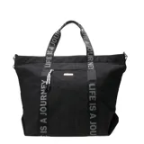 Bolso tote negro con asas de tela estampadas con la frase "Life is a journey". Tiene un bolsillo frontal con cierre y detalles metálicos plateados.