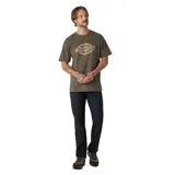Remera verde militar de manga corta con logo de Dickies estampado en el pecho.