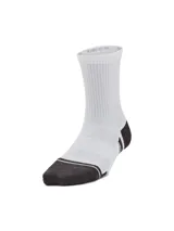 Medias deportivas blancas con puntera y talón reforzados en color negro.