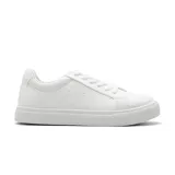 Champion deportivo de plataforma color blanco, estilo casual con cordones. Presenta perforaciones decorativas en el lateral.