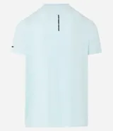 Remera deportiva celeste de poliéster y elastano, con cuello redondo, mangas cortas y tecnología dry fit.