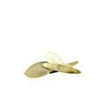 Broche dorado con forma de hojas texturizadas.